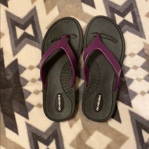 Okabashi flip flops